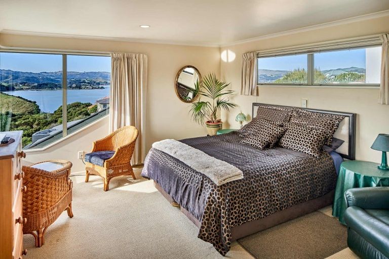 Photo of property in 28 Saint Ives Drive, Camborne, Porirua, 5026