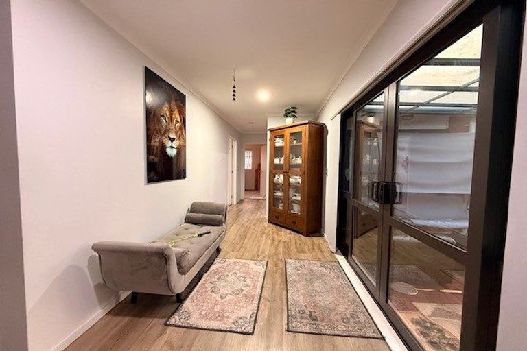 Photo of property in 5 Takahe Avenue, Takanini, 2112