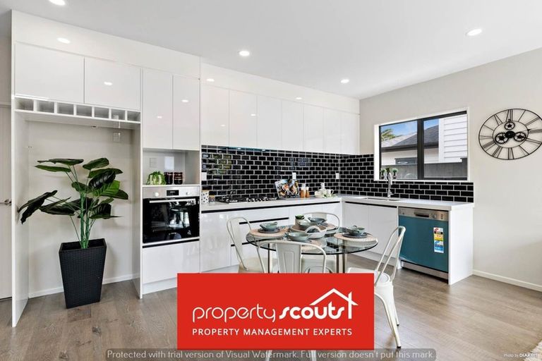 Photo of property in 61a Seabrook Avenue, New Lynn, Auckland, 0600