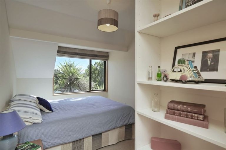 Photo of property in 292 Centaurus Road, Hillsborough, Christchurch, 8022