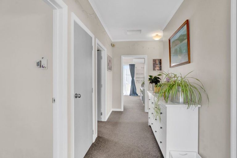 Photo of property in 23 Achilles Street, Stratford, 4332