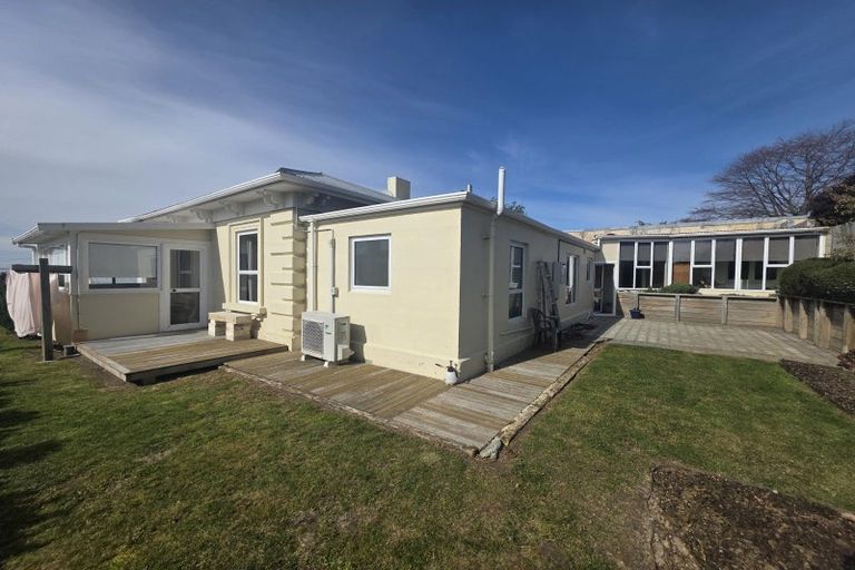 Photo of property in 10a Wharfe Street, South Hill, Oamaru, 9400