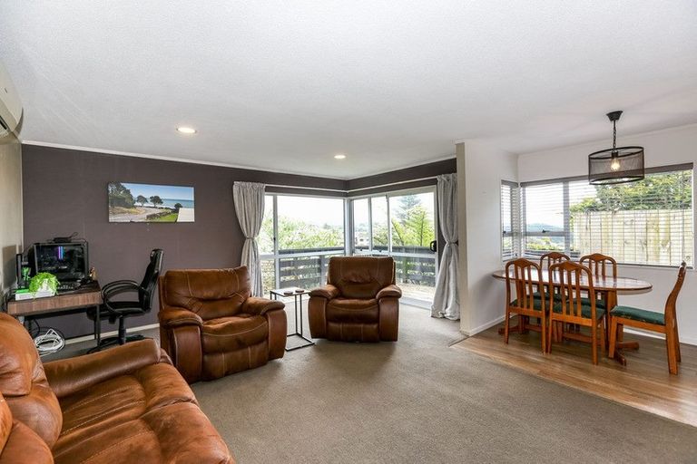 Photo of property in 11 Crownhill Street, Spotswood, New Plymouth, 4310