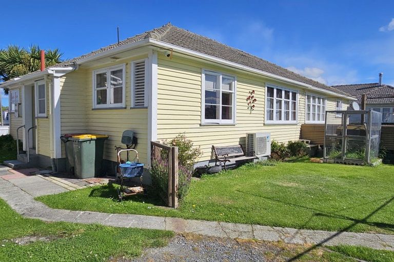 Photo of property in 92 Clyde Street, Balclutha, 9230
