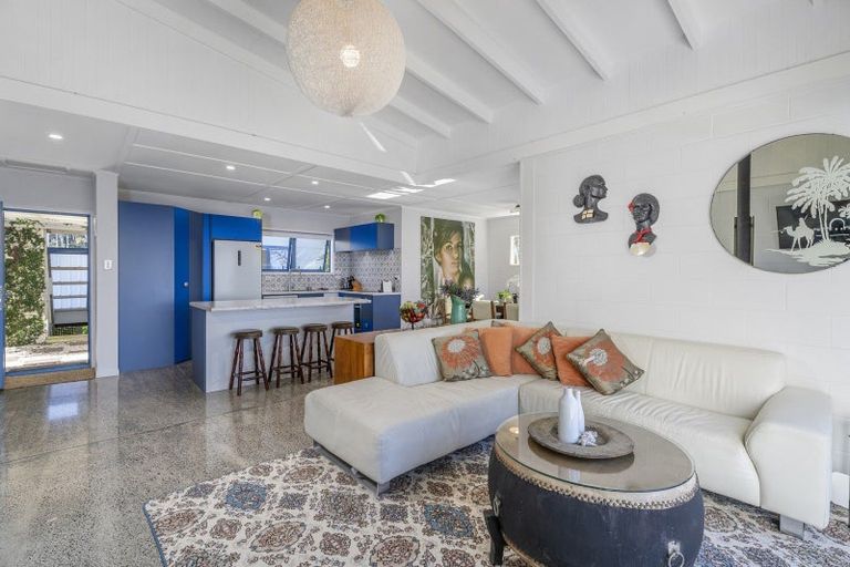 Photo of property in 93 Grange Road, Hahei, Whitianga, 3591