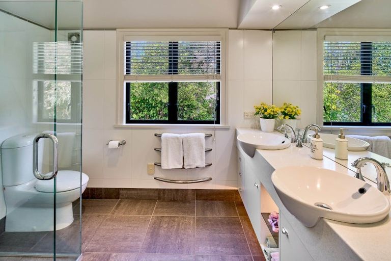 Photo of property in 15 Hautana Square, Woburn, Lower Hutt, 5010