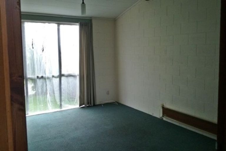 Photo of property in 18 Papakowhai Court, West End, Palmerston North, 4412