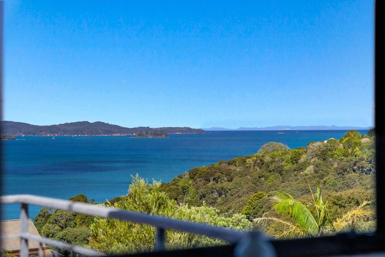 Photo of property in 14 Kotare Place, Sandspit, Warkworth, 0982