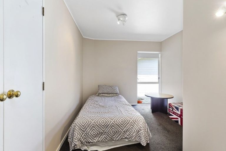 Photo of property in 33 Longitude Place, Whitby, Porirua, 5024
