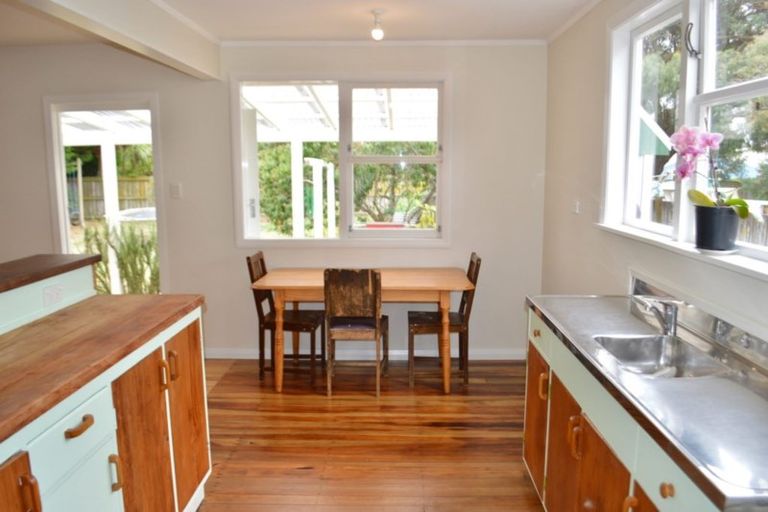 Photo of property in 7 Temuera Street, Otaki, 5512
