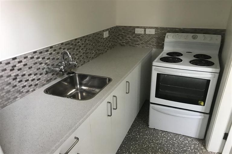 Photo of property in 1/63 Queen Street, North Dunedin, Dunedin, 9016