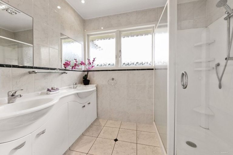 Photo of property in 9 Yacht Place, Bucklands Beach, Auckland, 2012