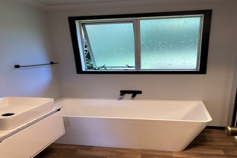 Photo of property in 86 Pembroke Street, Westown, New Plymouth, 4310