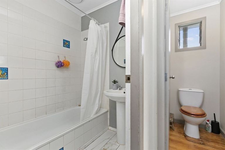 Photo of property in 130a Windsor Road, Bellevue, Tauranga, 3110