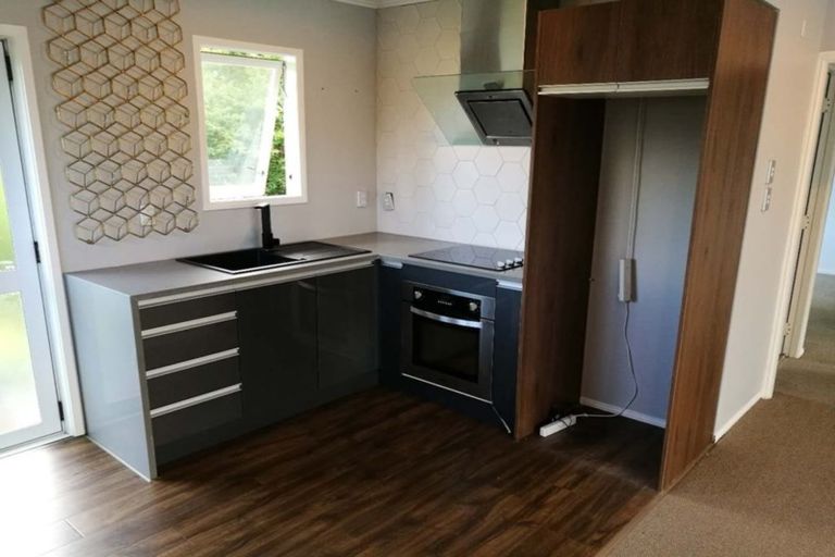 Photo of property in 2/10 Mander Place, Bucklands Beach, Auckland, 2012