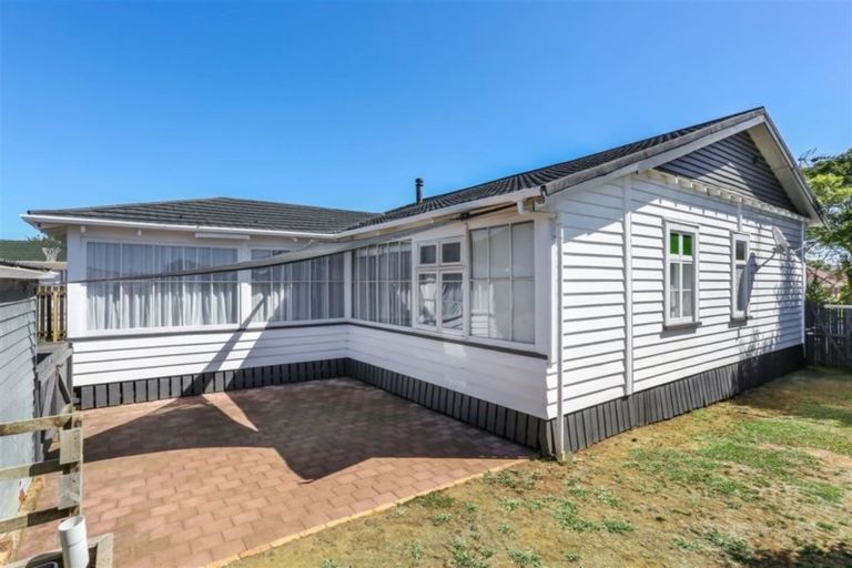 Photo of property in 95 Seddon Street, Pukekohe, 2120
