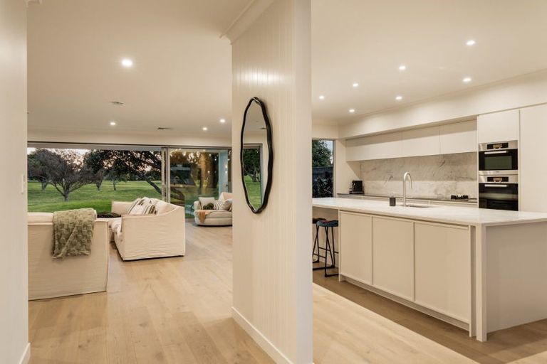 Photo of property in 194 Oceanbeach Road, Mount Maunganui, 3116