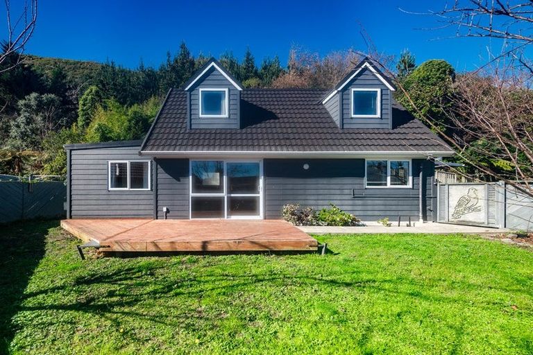 Photo of property in 95 Elizabeth Street, Waikanae, 5036