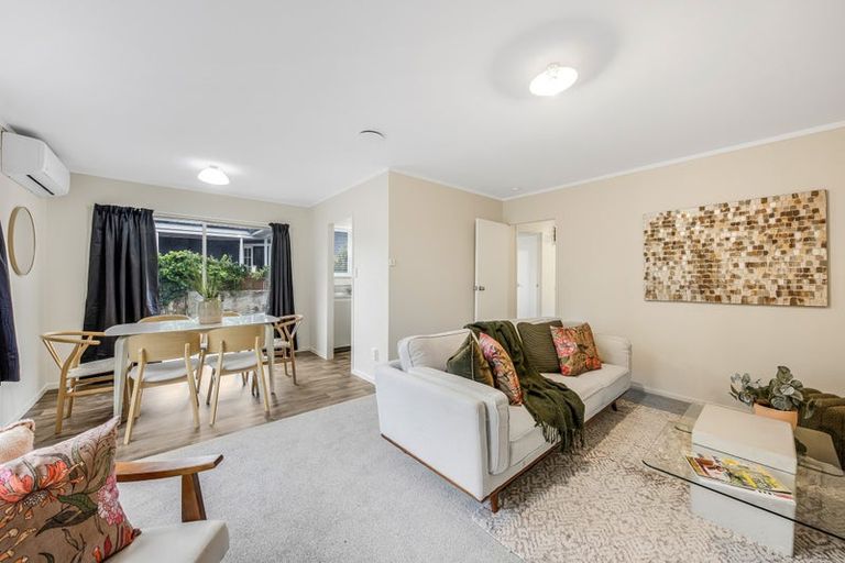 Photo of property in 2/21 Gardner Avenue, New Lynn, Auckland, 0600