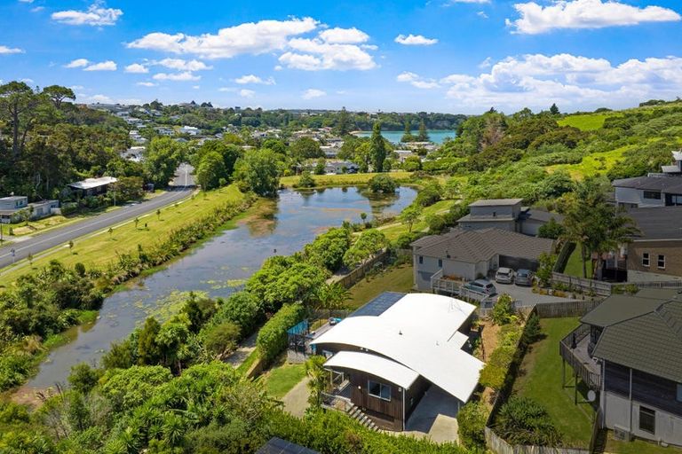 Photo of property in 7 Hawaiian Parade, Arkles Bay, Whangaparaoa, 0932