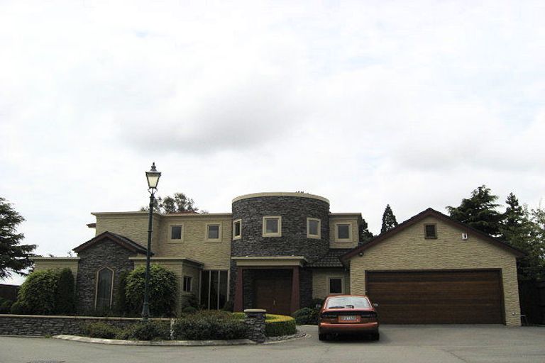 Photo of property in 6 Hogarth Lane, Burnside, Christchurch, 8053