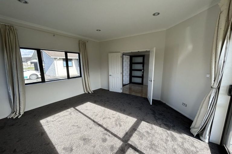 Photo of property in 2 Capricorn Place, Rototuna North, Hamilton, 3210