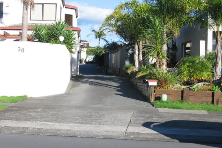 Photo of property in 2/30 Takutai Avenue, Bucklands Beach, Auckland, 2012
