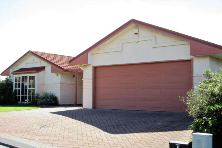 Photo of property in 36 Ring Lane, Paparangi, Wellington, 6037