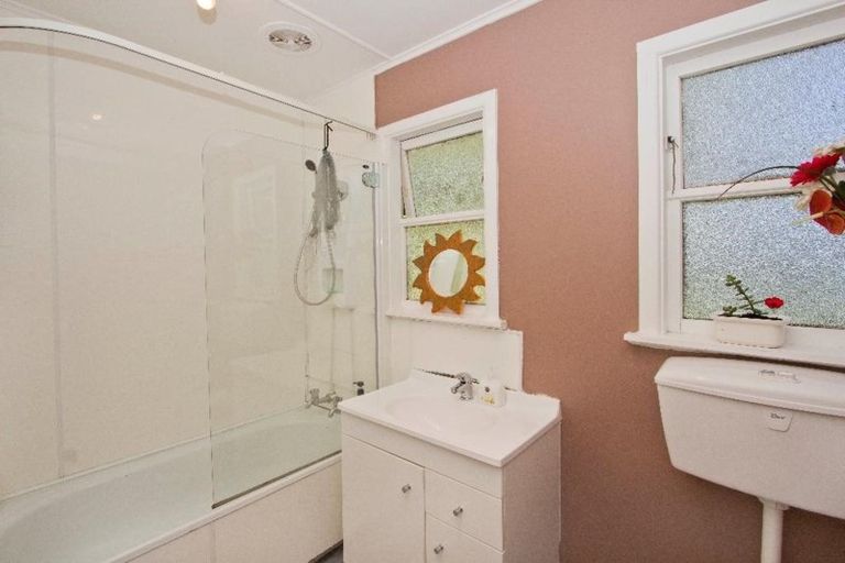 Photo of property in 61 Sunny Grove, Wainuiomata, Lower Hutt, 5014