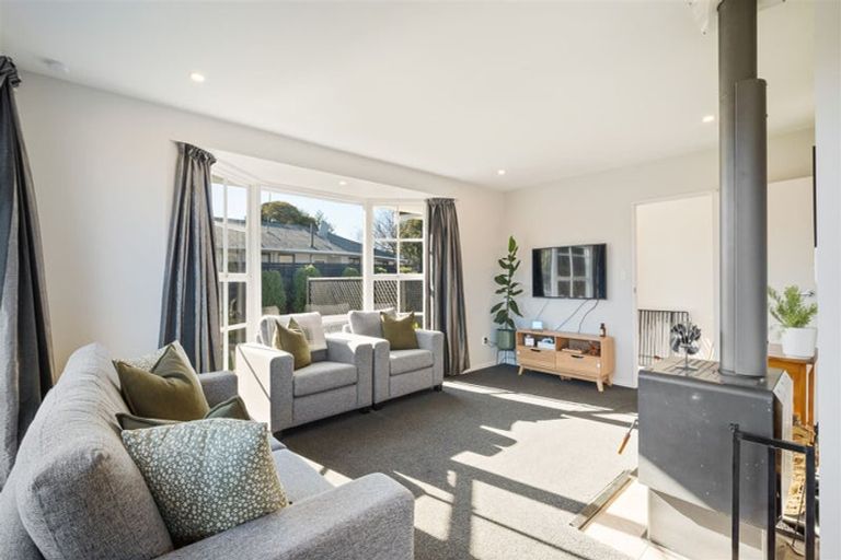 Photo of property in 4 Bidwell Place, Hillmorton, Christchurch, 8025
