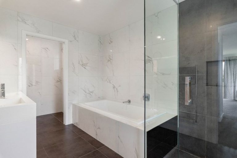 Photo of property in 314 Beacon Point Road, Wanaka, 9305