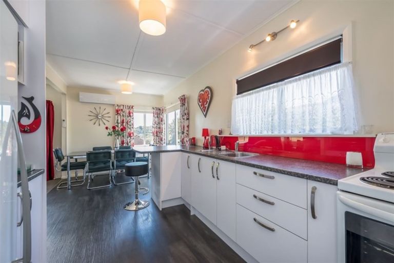 Photo of property in 12 Kopara Grove, Stokes Valley, Lower Hutt, 5019