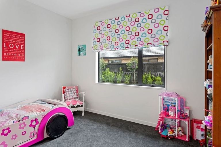 Photo of property in 22 Gilchrist Place, Kaiapoi, 7630