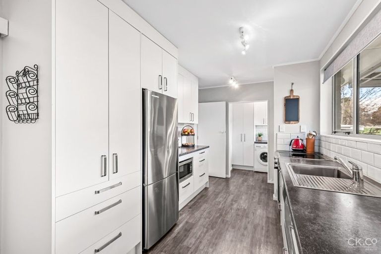 Photo of property in 12a Raukawa Grove, Trentham, Upper Hutt, 5018