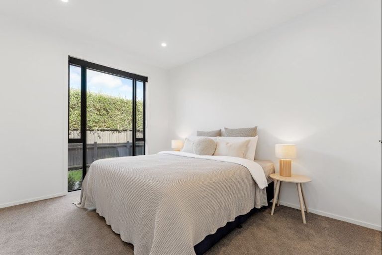 Photo of property in 2 Shearwater Lane, Point Wells, 0986