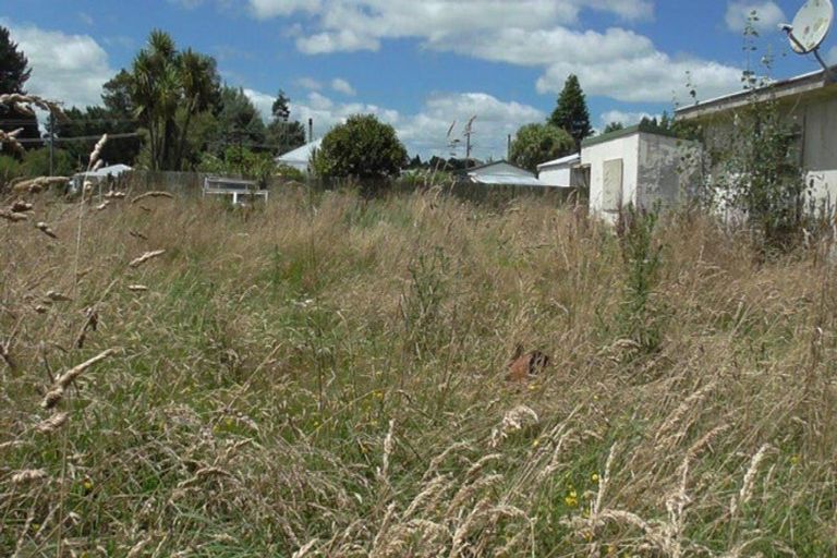 Photo of property in 3 Turnor Street, Eketahuna, 4900