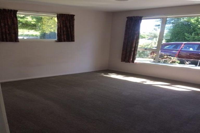 Photo of property in 7 Dinton Street, Russley, Christchurch, 8042