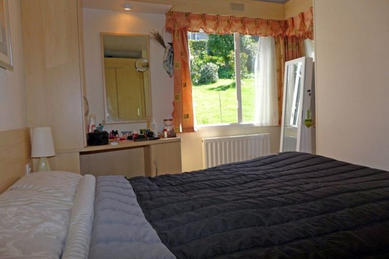 Photo of property in 70 Tironui Drive, Taradale, Napier, 4112