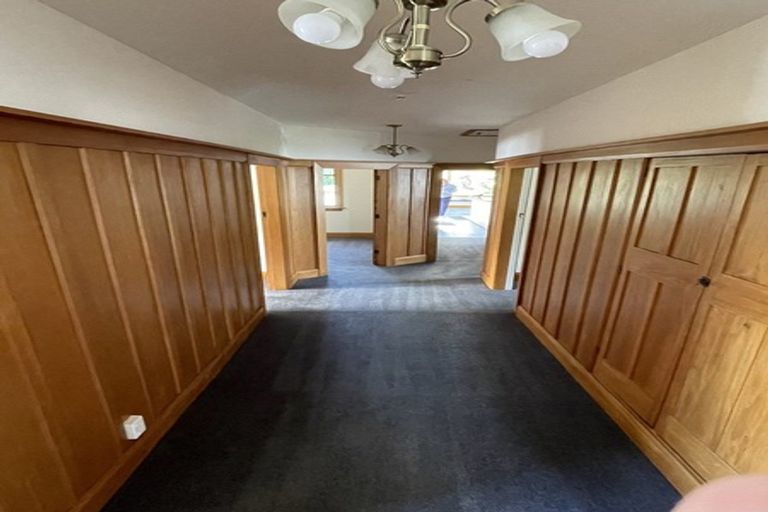 Photo of property in 27 Hackthorne Road, Cashmere, Christchurch, 8022