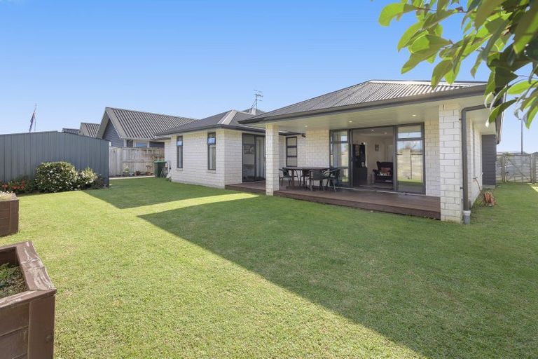 Photo of property in 14 Saint Thomas Avenue, Pyes Pa, Tauranga, 3112