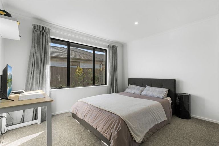 Photo of property in 25 Katrine Drive, Marshland, Christchurch, 8083
