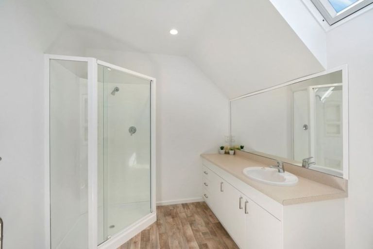 Photo of property in 2/44 Straven Road, Riccarton, Christchurch, 8011