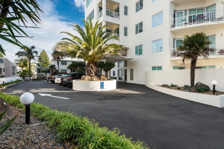 Photo of property in Beaumont Apartments, 10/12 Maunganui Road, Mount Maunganui, 3116