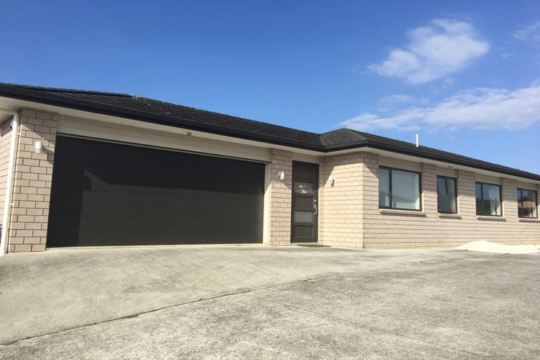 Photo of property in 67d Sabulite Road, Kelston, Auckland, 0602