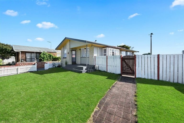 Photo of property in 39 Rhonda Avenue, Deanwell, Hamilton, 3206