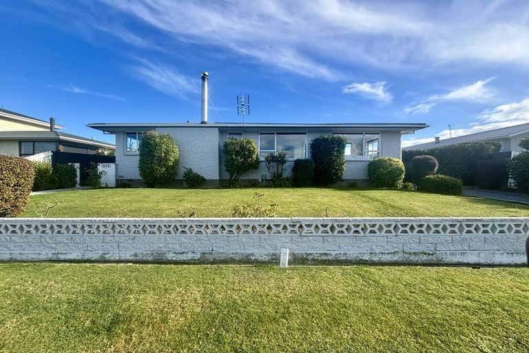 Photo of property in 3 Cheyenne Street, Sockburn, Christchurch, 8042