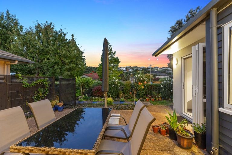 Photo of property in 43 Bridgewater Way, Pyes Pa, Tauranga, 3112