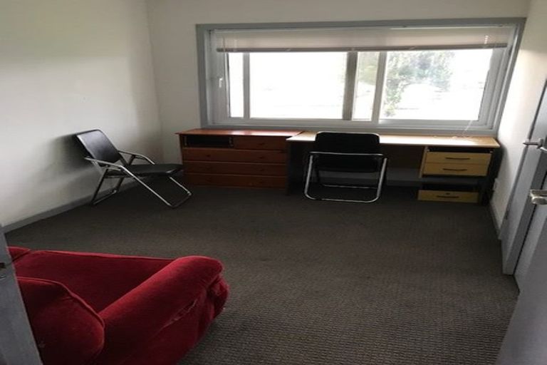 Photo of property in 3 Rogers Avenue, Eastern Beach, Auckland, 2012