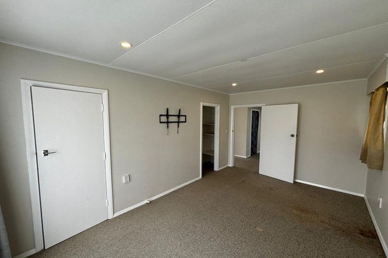 Photo of property in 67 Fairfield Road, Hawera, 4610