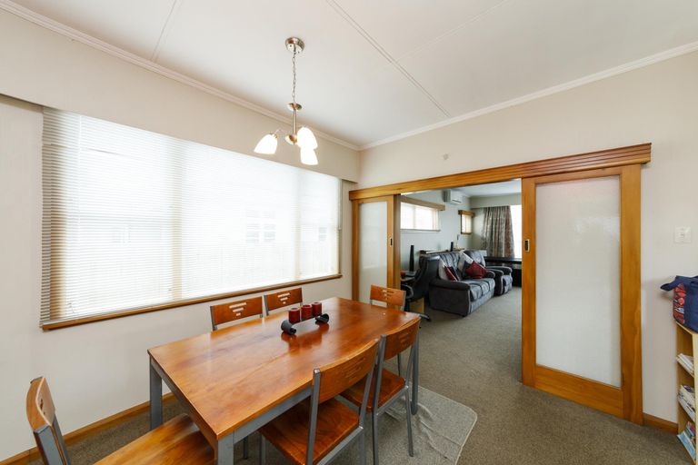 Photo of property in 20 East Street, Terrace End, Palmerston North, 4410